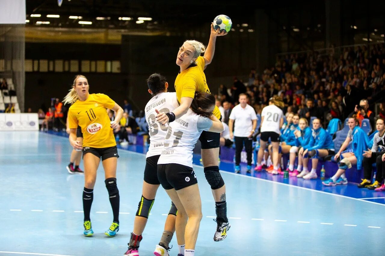 Журнал быстрый центр гандбол. Handball ростов дон. гандболистки ростов-дона. ростов дон гандбол женщины. гандболистка ростов на дону.