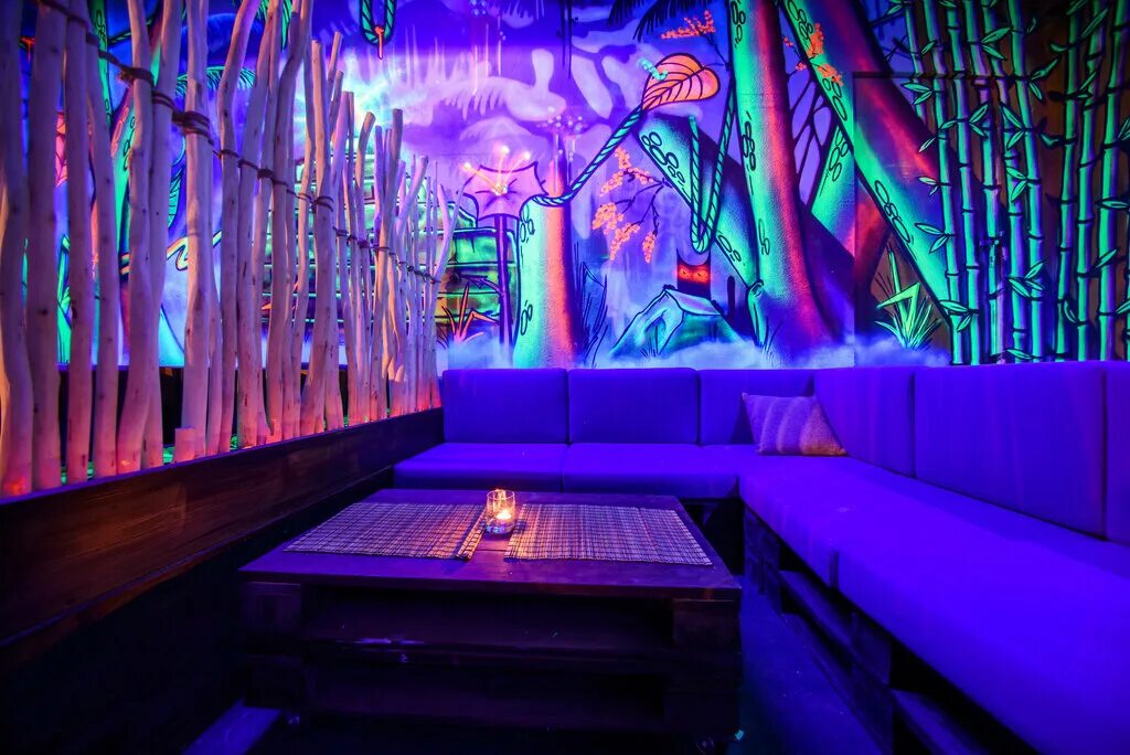 Стрип клуб notch men's club. Кафе челентано пушкин. Подсветка в заведение. Интерьеры кафе и ресторанов. Notch strip club москва.