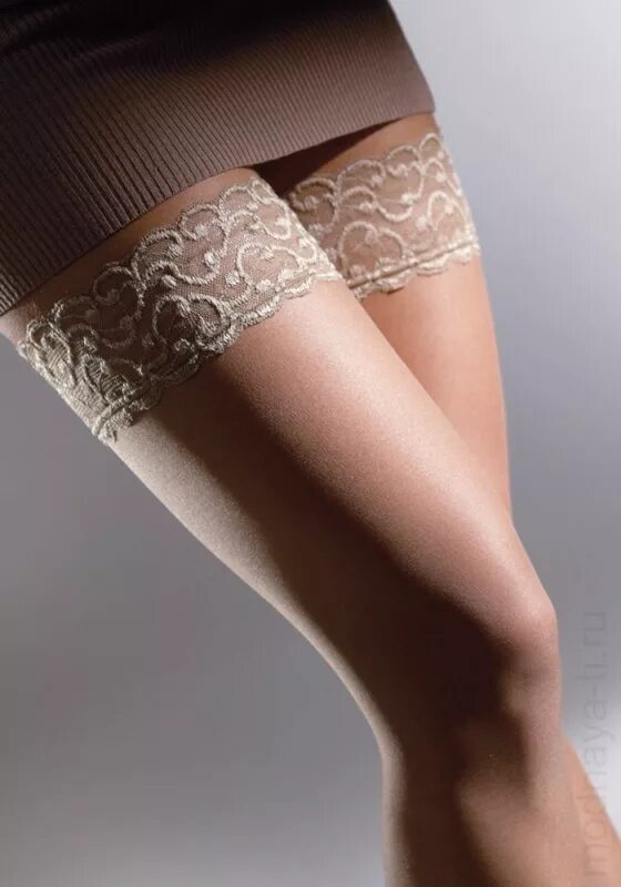 чулки obsessive чгартерс500. чулки в красную сетку. чулки le frivole 4827. черные чулки с красной резинкой.