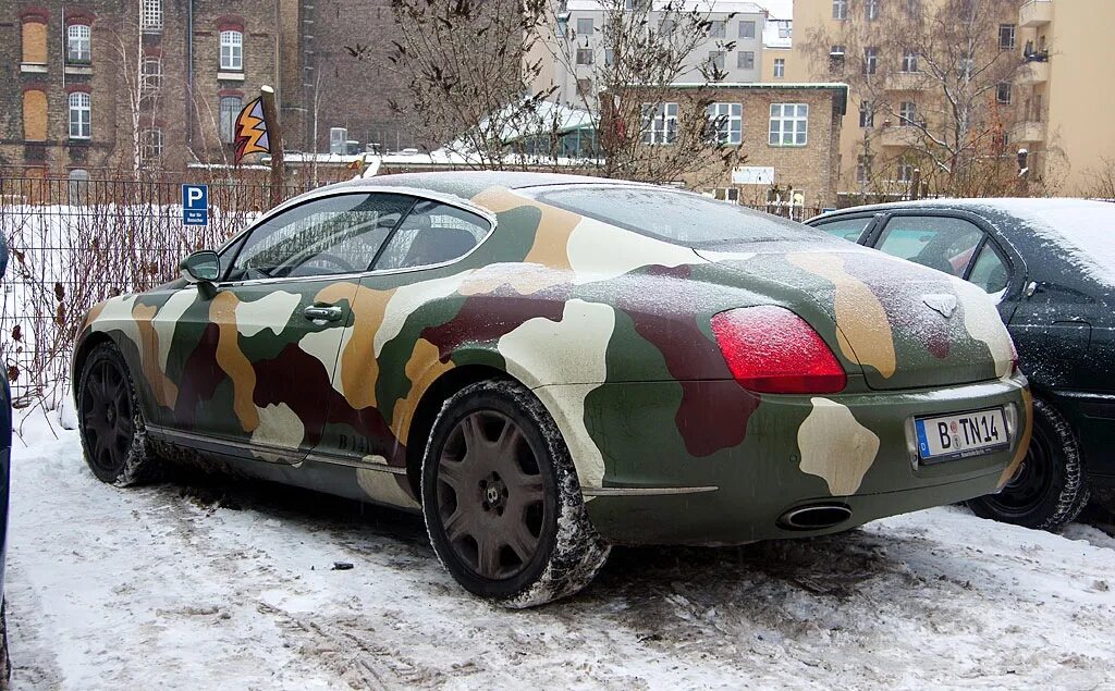 Как получить радужное хаки. Bentley continental в камуфляже. фольксваген бора камуфляж. форд цвета хаки. rover 75 цвета хаки.
