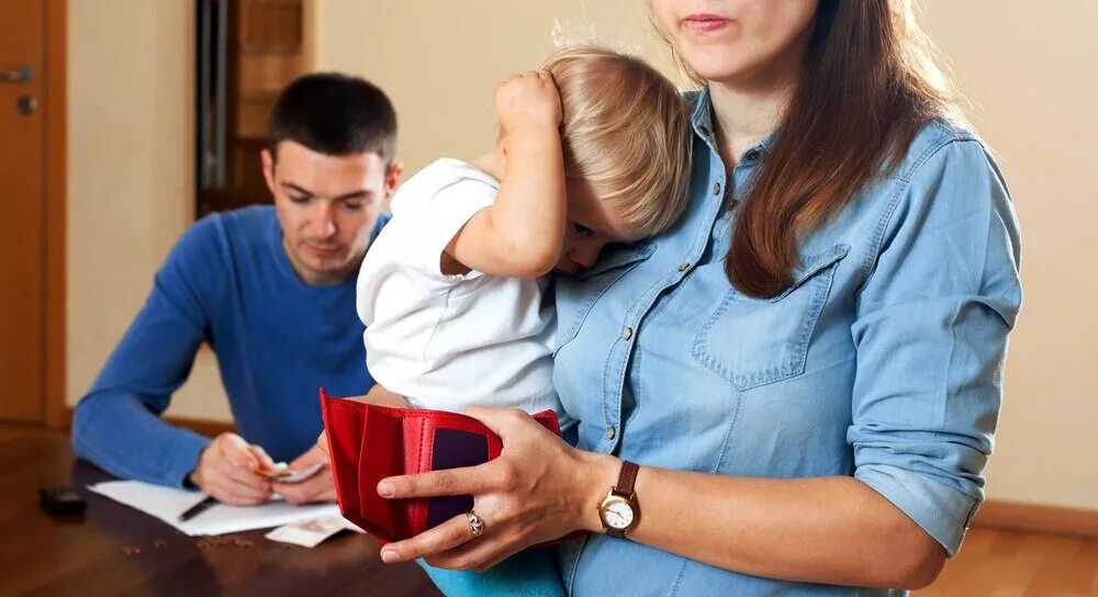 Злостное уклонение родителя от уплаты средств. Алименты. Неуплата алиментов. Алименты на ребенка. Нерадивые родители.