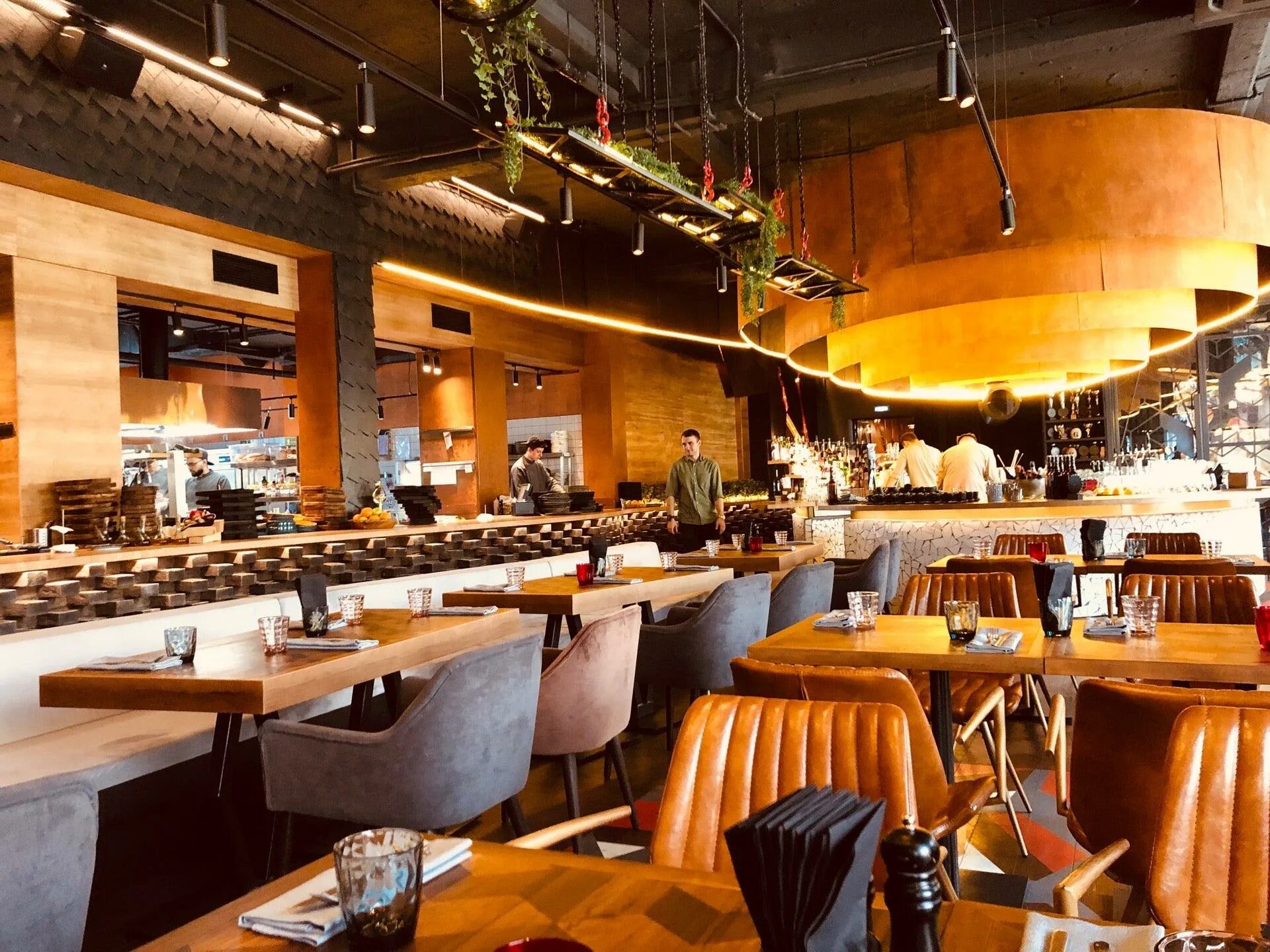 Горячий цех новосибирск зал. Горячий цех ресторана. Бар цех новосибирск. Цех ресторан новосибирск. Цех уфа ресторан.