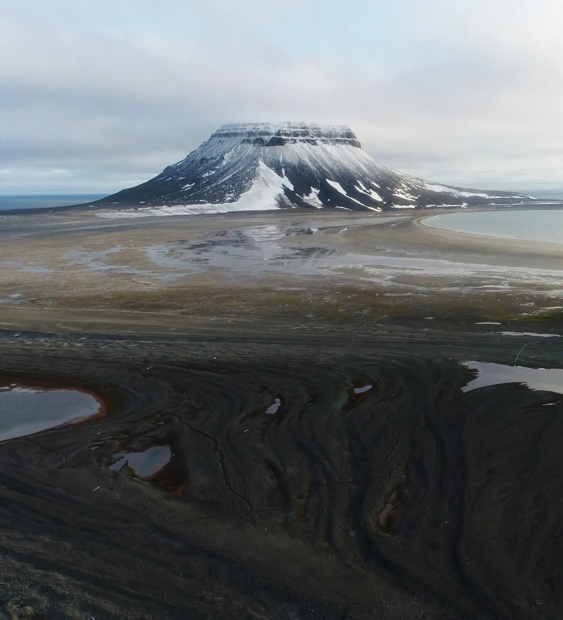 Остров белл (архипелаг земля франца-иосифа. Земля франца иосифа застава нагурская. Аэродром нагурское земля франца иосифа. Остров александры земля франца иосифа. Остров александры земля франца иосифа.