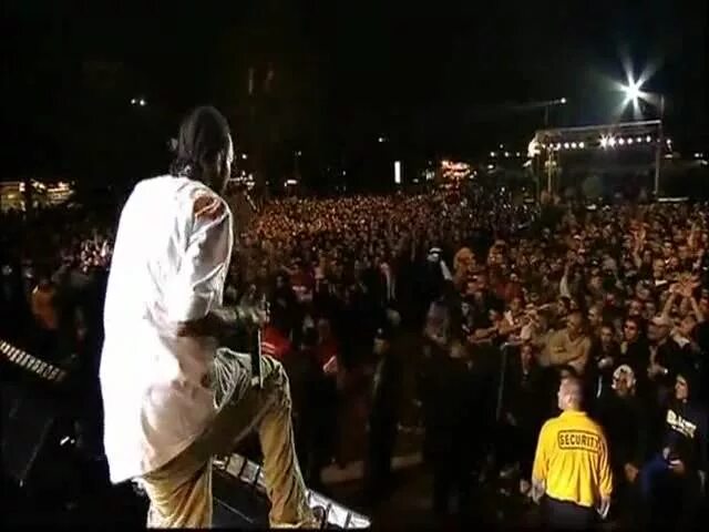 Dmx party up up in here. Дмх фото с концерта. dmx клипы. dmx party up. dmx live and uncensored direct from philly concert hq.