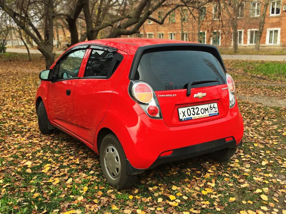 Chevrolet spark 11-. Chevrolet spark 3х дверный. Chevrolet spark iii 1. Шевроле спарк отзывы владельцев 2021. Тесно спарк отзывы.