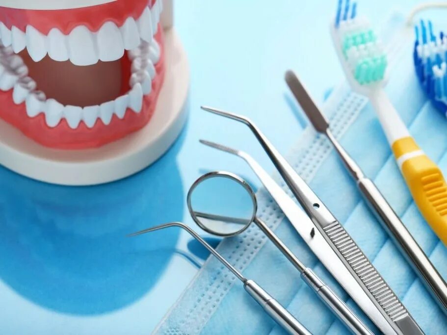 Какой врач проводит чистку зубов. Гигиена полости рта. Профессиональная гигиена полости рта. Профессиональная гигиена зубов. Сайт стоматологии.
