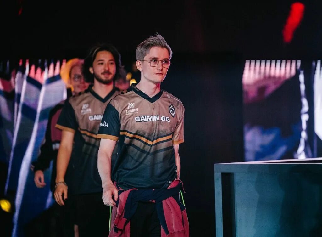 Гладиаторы дота 2 состав. Gaimin gladiators команда. gaimin gladiators dota 2 состав. эйс гейминг гладиатор. gaming gladiators dota 2.