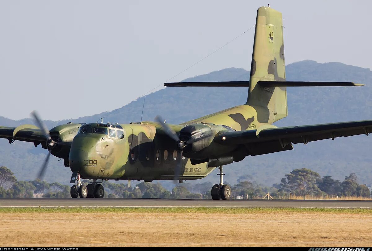 Dhc 4. Dhc-4 caribou. де хэвилэнд c-7 «карибу». de havilland canada dhc-4. самолет caribou.