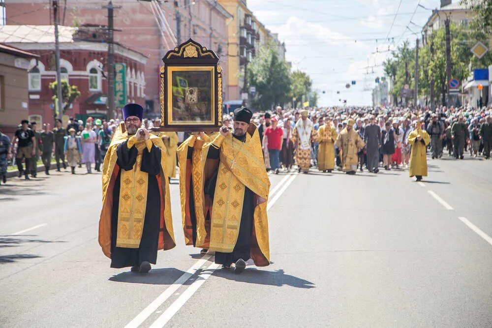 Крестный ход в белгороде сегодня во сколько. Крестный ход Киров 2022 Великорецкое. Великорецкий крестный ход Киров. Село Великорецкое крестный ход. Великорецкий крестный ход 2020.