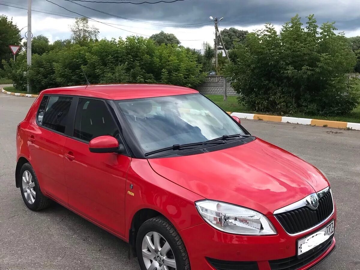 шкода фабия 2014 фото. Skoda fabia 2014. Skoda fabia 2014 рестайлинг. Skoda fabia 2014. шкода фабия 2014 года.