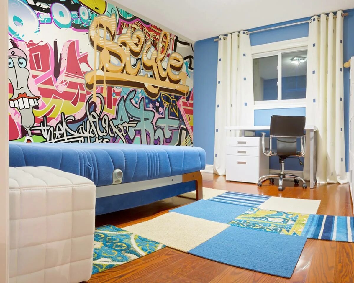 Граффити комнате мальчика. Граффити в интерьере детской комнаты. Комната для подростка в игровом стиле. Стены в комнате подростка мальчика. Комната подростка в стиле граффити.