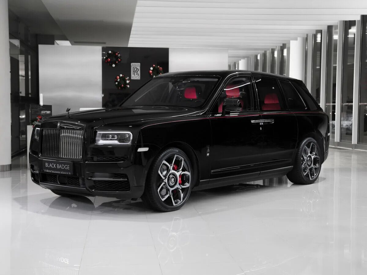 Роллс ройс калина. Внедорожник Rolls-Royce Cullinan. Роллс Ройс Куллинан. Роллс Ройс Куллинан Блэк. Rolls Royce Cullinan 2022.