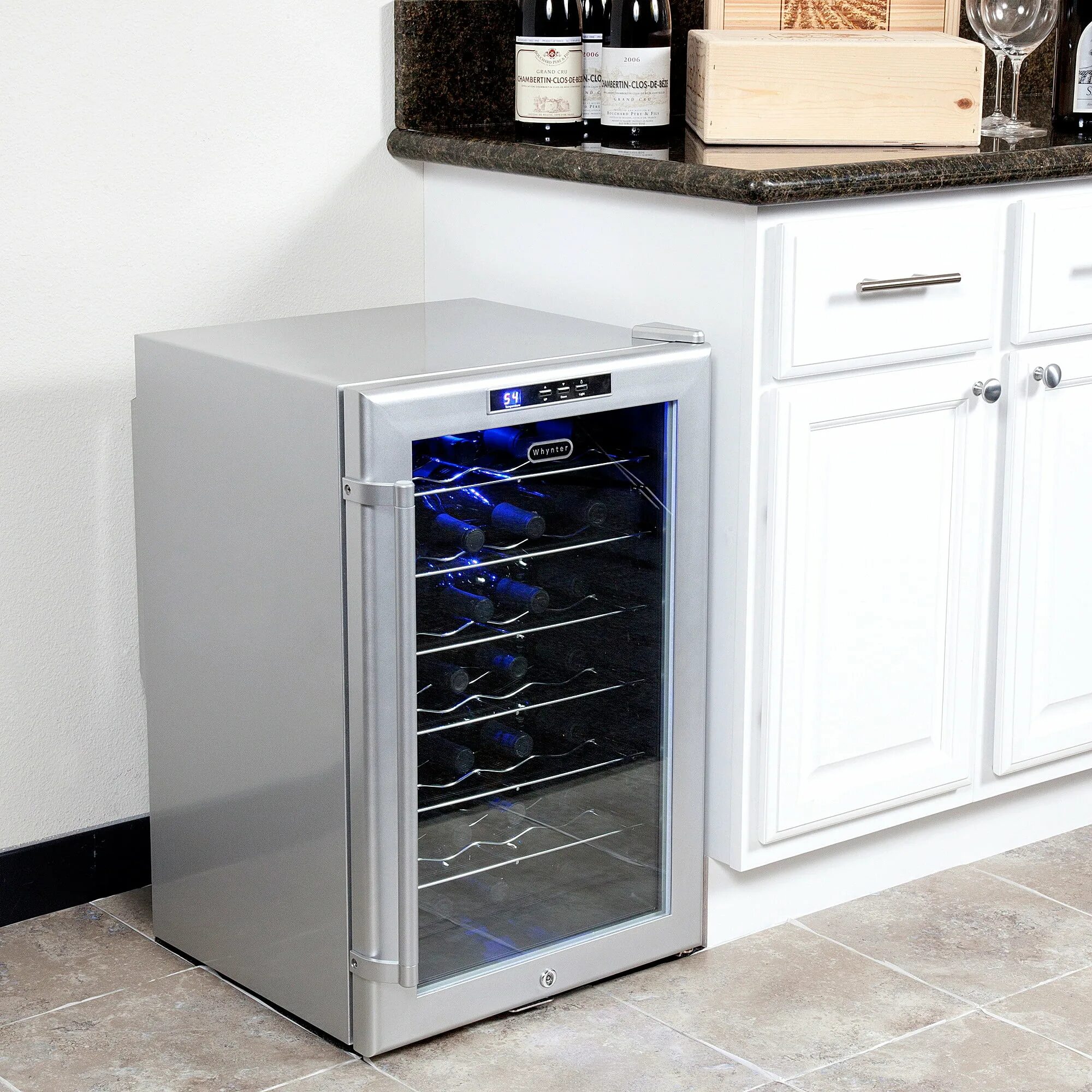 Climadiff модель cbi28s1b. Wine Cooler. Холодильник под вино с тумбой. Wine Cooler bwc60241b Hansa. Холодильник для бутылок купить