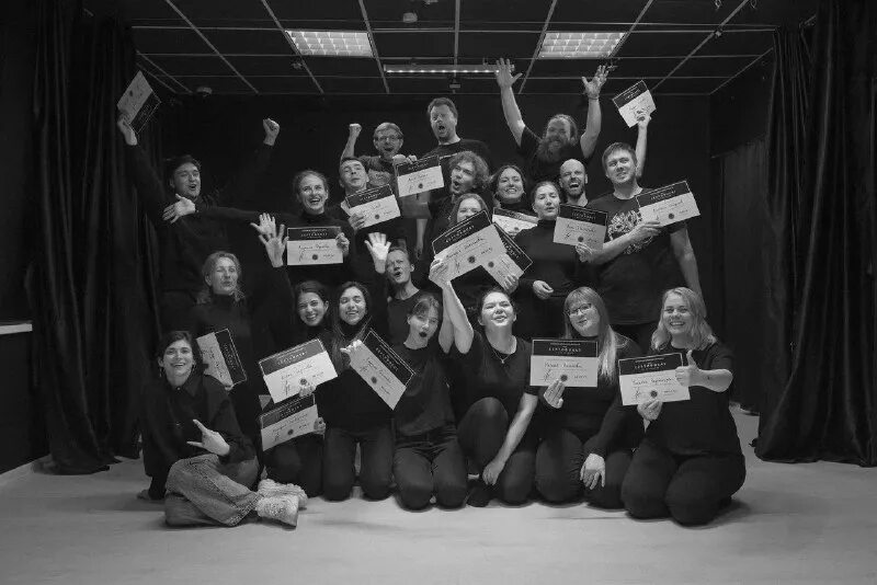 Школа 1 тв одинцово актерское мастерство. Школа актерского мастерства олега жирицкого. Школа актерского мастерства олега жирицкого. Олег жирицкий биография. Школа актерского мастерства олега жирицкого, москва.