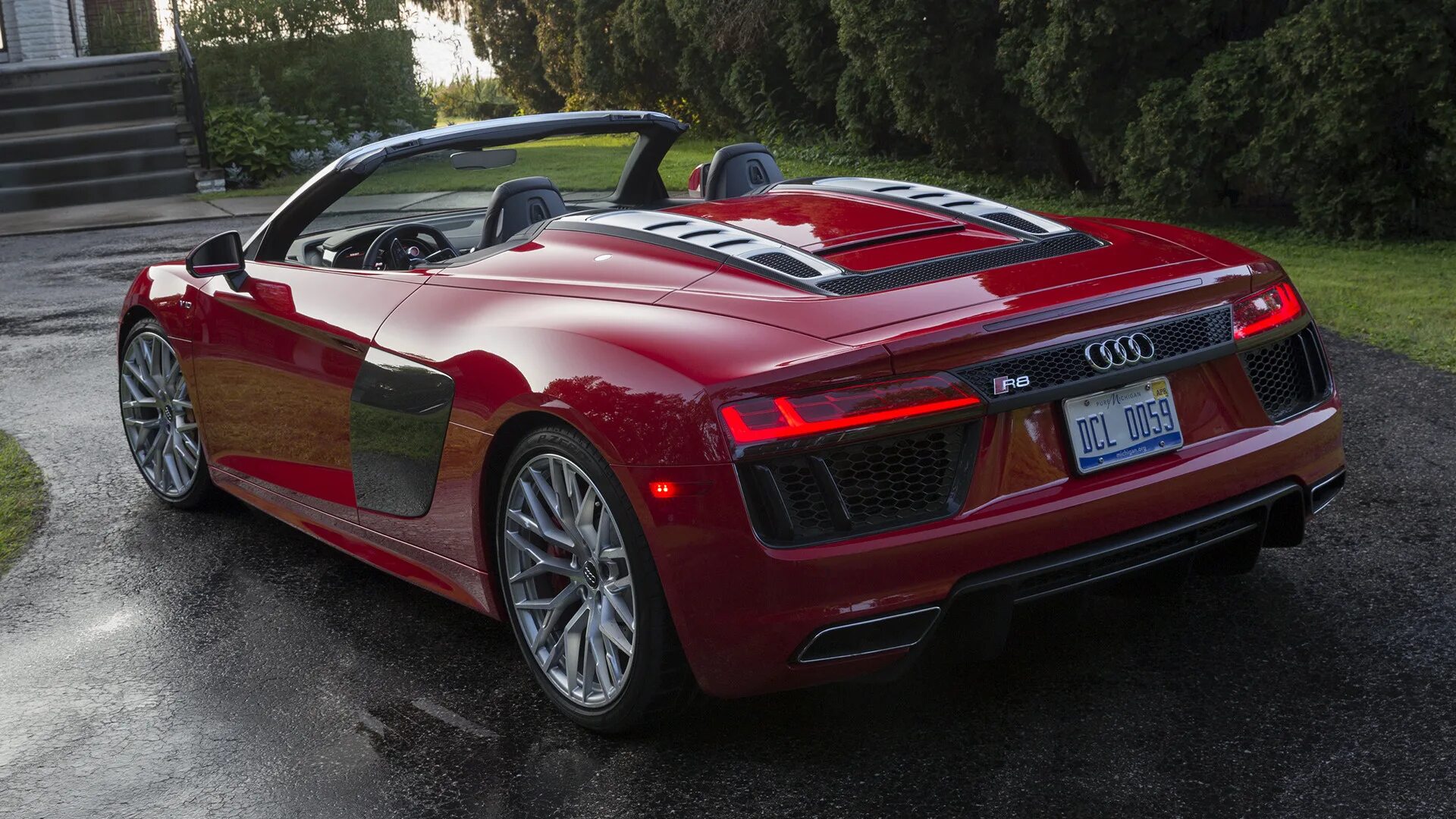 Р8 спайдер. Audi r8 Спайдер. Audi r8 v10 gt Spyder. Ауди р 8 в 10 Спайдер. Ауди r8 v10 Spyder.