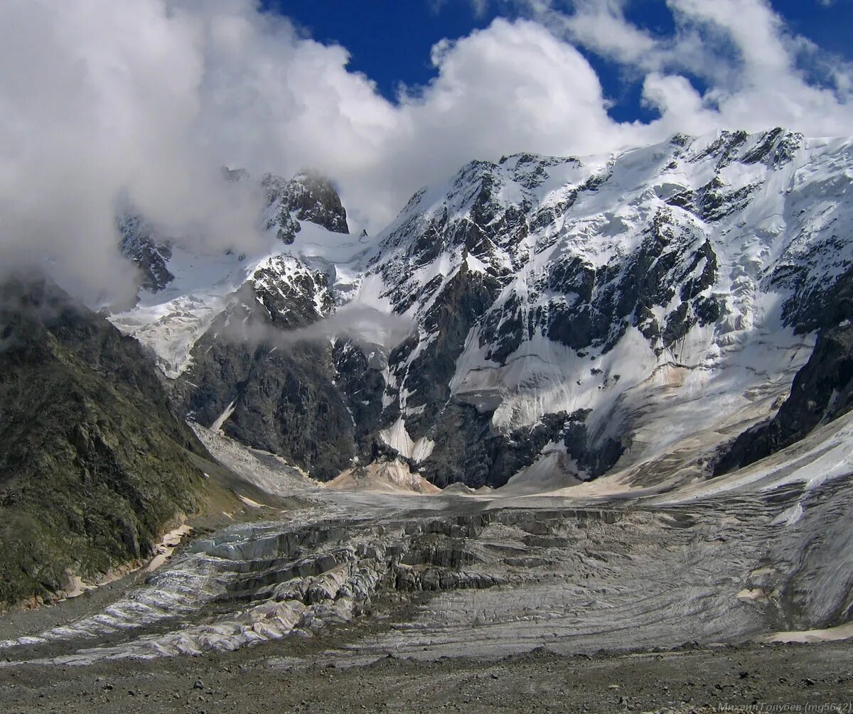 Снежная буря. Безенги кабардино-балкария. Кбр природа чегем. Бури кбр. Мать гора уллу тау.