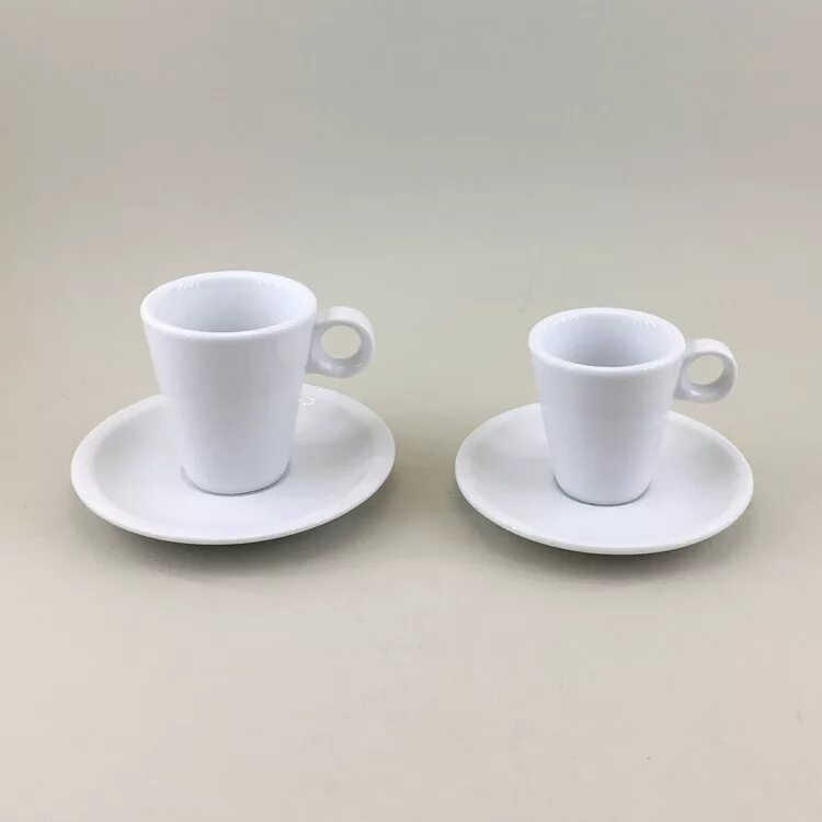 Кофейная чашка. Кофейные кружки. Маленькие чашечки с кофе. Кофейные чашки маленькие. Белые кофейные чашки