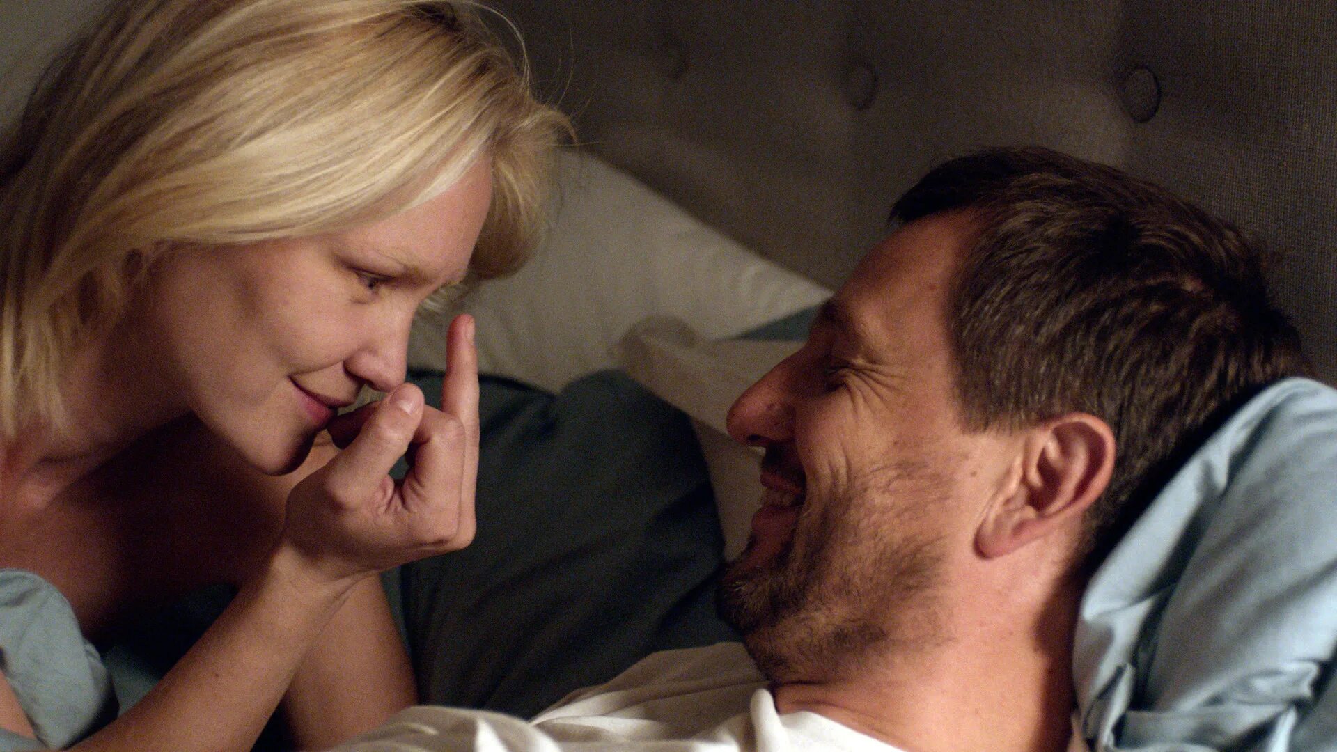 Огонь и вода картинки. Гольшифте фарахани пира. Огонь, вода и бриллианты фильм 2012. Слепая (blind), 2014. Нил кропалов лестница в небеса.