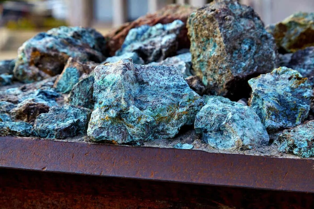 Месторождение кобальта в Конго. Руда меди кобальта. Кобальт / Cobaltum (co). Кобальтовые руды.