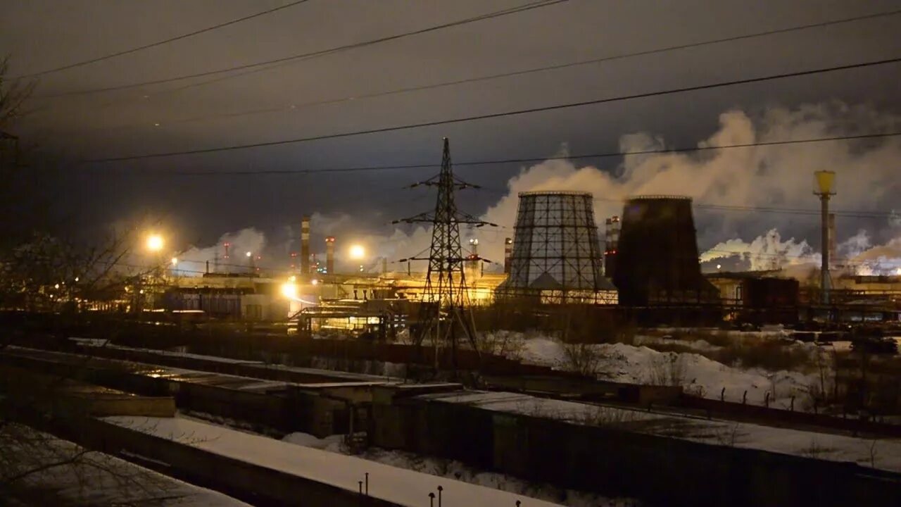 Тип предприятия города череповец. Город череповец завод. череповец северсталь ночью. ночной комбинат череповца.