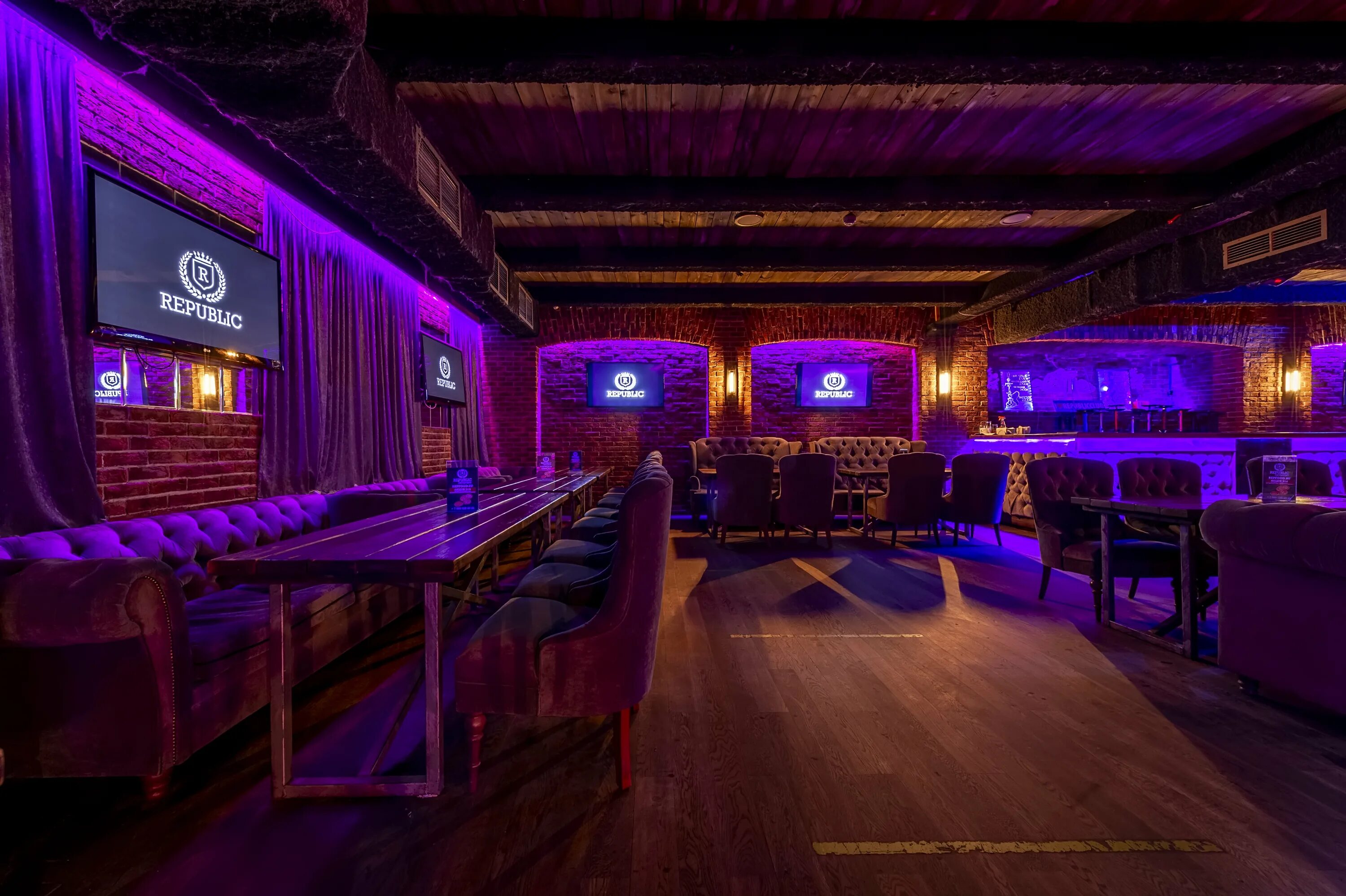 Republic hall волоколамское шоссе 124. мерседес бенц w124 волчок. репаблик банкетный зал волоколамское шоссе. республика 124. Mercedes benz w124 e500.