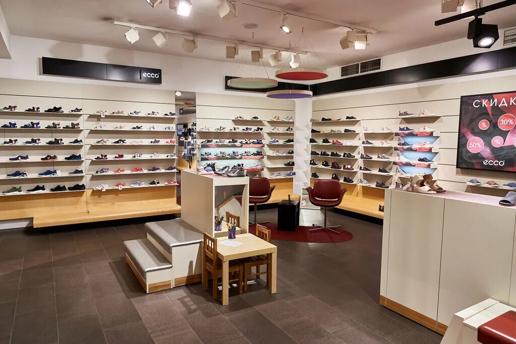 обувной магазин владивосток. времена года магазин обуви. тип топ магазин детской обуви рязань. магазины обуви уличной во владивостоке. интерьер магазина женской обуви.