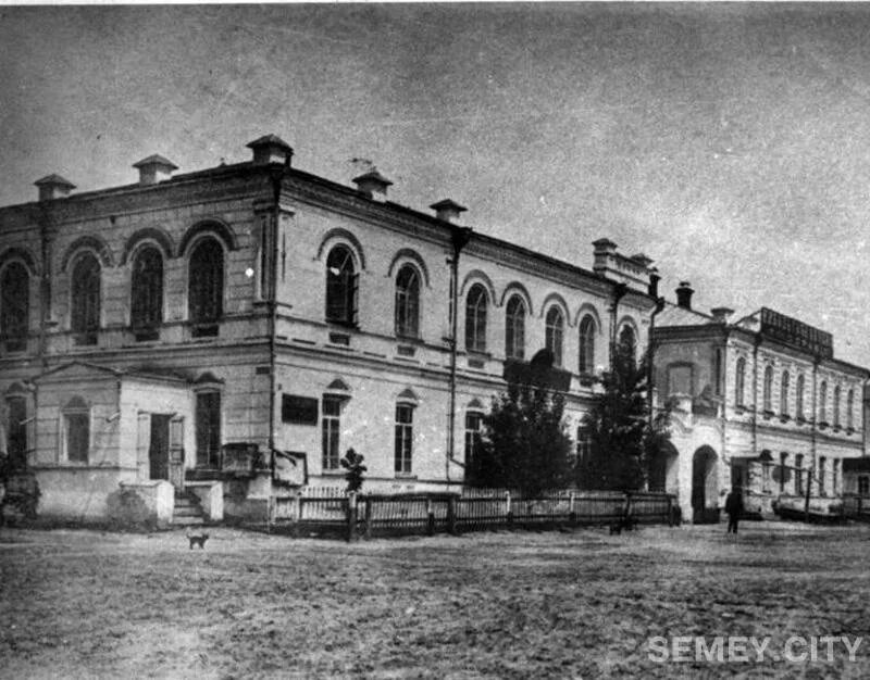 Бывший семипалатинск. Старая крепость семипалатинск. семипалатинск 19 век. семипалатинская библиотека 1883 год. семипалатинский медицинский институт.
