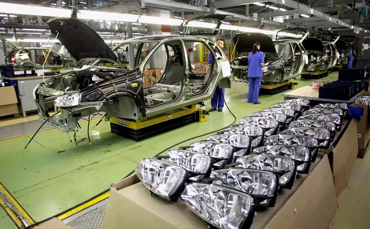 Крупнейший автомобильный завод в россии. Renault Nissan АВТОВАЗ конвейер. Конвейерная линия АВТОВАЗ. АВТОВАЗ конвейер 2022.