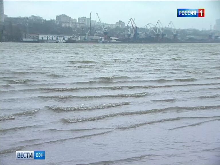 Температура в реке дон ростове. Ветровые Нагоны Азовское море. Уровень воды в Дону. Ростов уровень воды в Дону. Уровень воды в реке Дон.