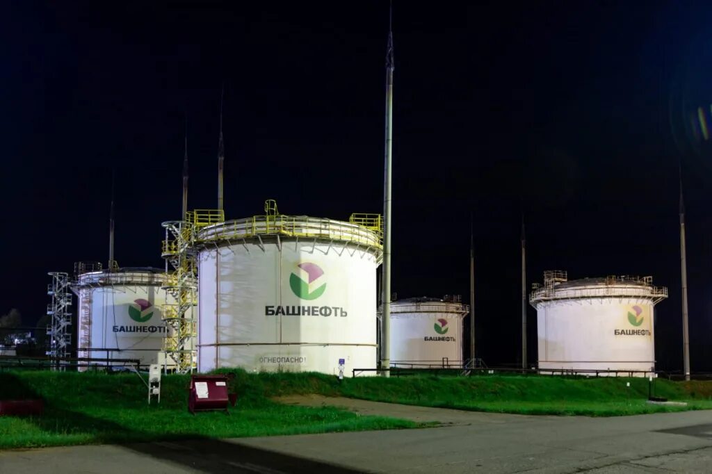 Башнефть добыча нефтекамск. Башнефть добыча. башнефть добыча октябрьский башкортостан. башнефть оборудование. добыча нефти.