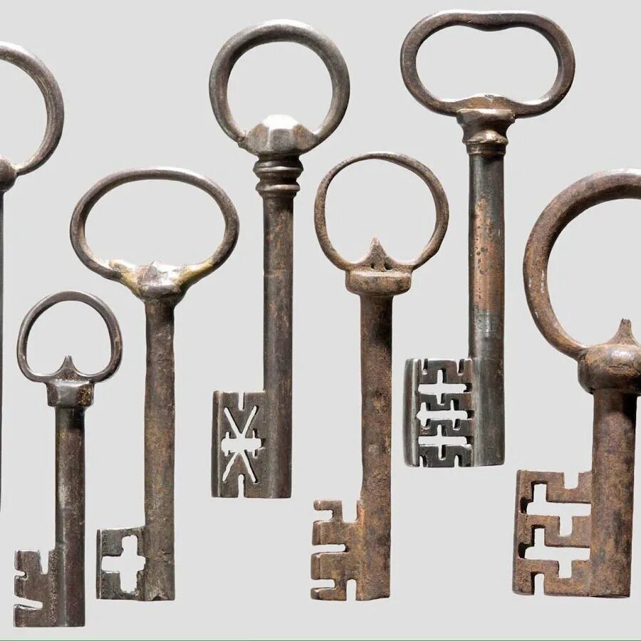 Ключи кидай. Старинный ключ. Старинные ключи от замков. Средневековый ключ. Средневековые ключи от замков.