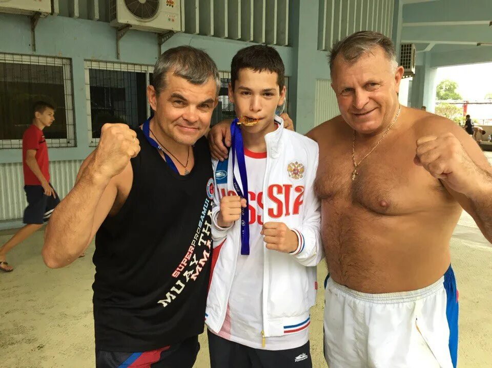 Александру и михаилу степановым