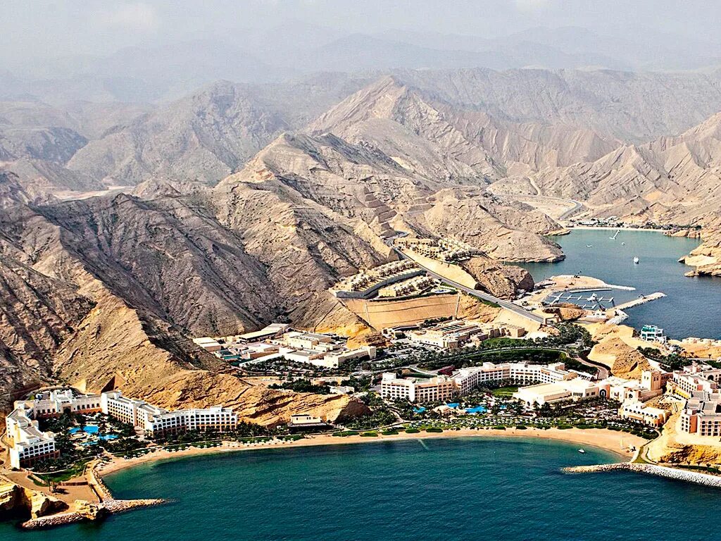 Оман это. Султанат Оман. Мускат Оман. Столица Омана город Маскат. Султанат Оман пляжи.
