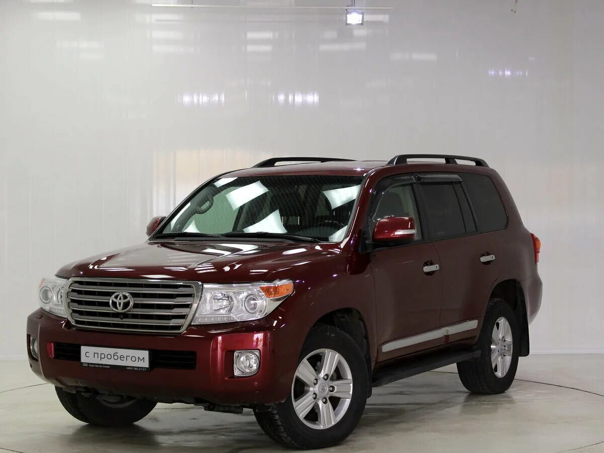 Купить крузер 2012. Тойота 2012 Land Cruiser. Тойота Крузер 2012. Тойота ленд Крузер 2012г. Тойота ленд Крузер 200 красный.