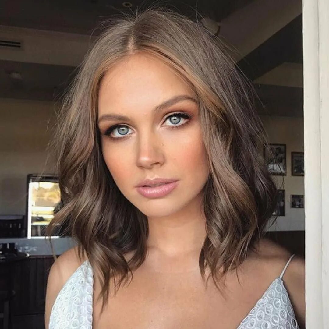 Цвет волос для серых глаз и светлой кожи. Цвет волос для серо-зеленых глаз и бледной кожи. Какой цвет волос для серо. Какой цвет волос для серо. Цвет волос для зеленоглазых.