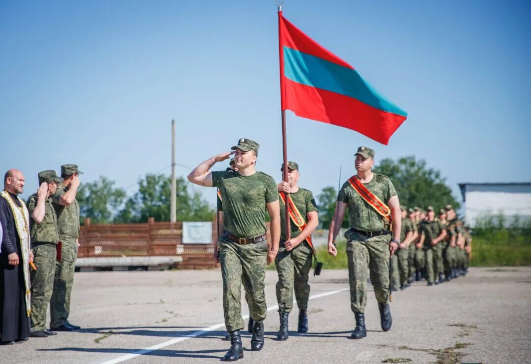 Армия приднестровья численность. Вооруженные силы Приднестровья. Приднестровская армия. Форма армии Приднестровья. Военная присяга ПМР.