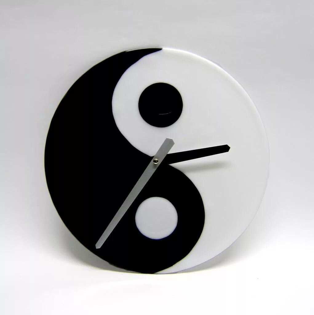 Часы настенные "инь янь хрень". Античасы инь янь хрень. Панно "инь и янь". Настенные часы эврика "смайл". Пазл инь янь.