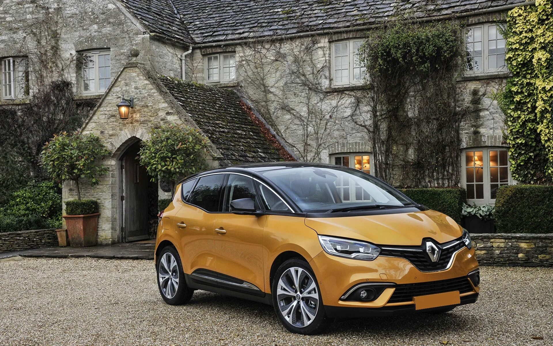 Новые модели рено. Renault Scenic 2016. Рено Сценик 2016. Рено Сценик 2017. Рено Сценик 4.