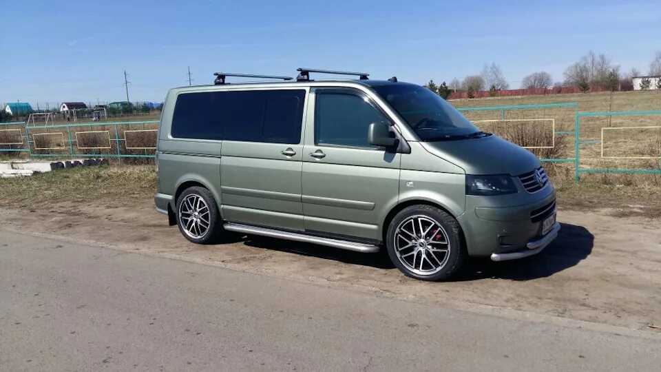 Т5 фольксваген б. Volkswagen t5 Multivan 2.5 дизель 2006. Диски Мультивен т5. VW Transporter t5 1.9 86л.с.. Мультивэны Фольксваген t5 колёса r17.