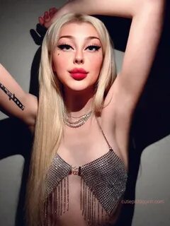 Anyone who RTs gets to see the rest of me ❤ 🔥. 