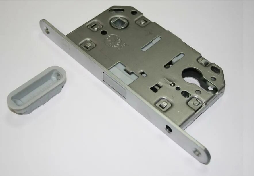 замок межкомнатной двери магнитный с защелкой. Agb (агб) под цилиндр centro b01025. Apecs механизм замка магнитного. замок на межкомнатную дверь с магнитным ключом. магнитный замок на межкомнатную дверь внутри.