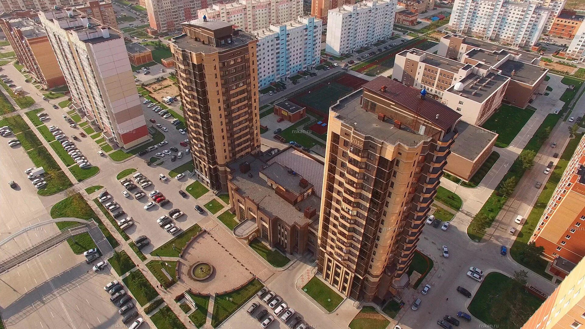 Купить квартиру в центре новосибирска. Микрорайон Родники Новосибирск. Родники Калининский район Новосибирск. Жилмассив Родники Новосибирск. Жилой комплекс Родники Новосибирск.