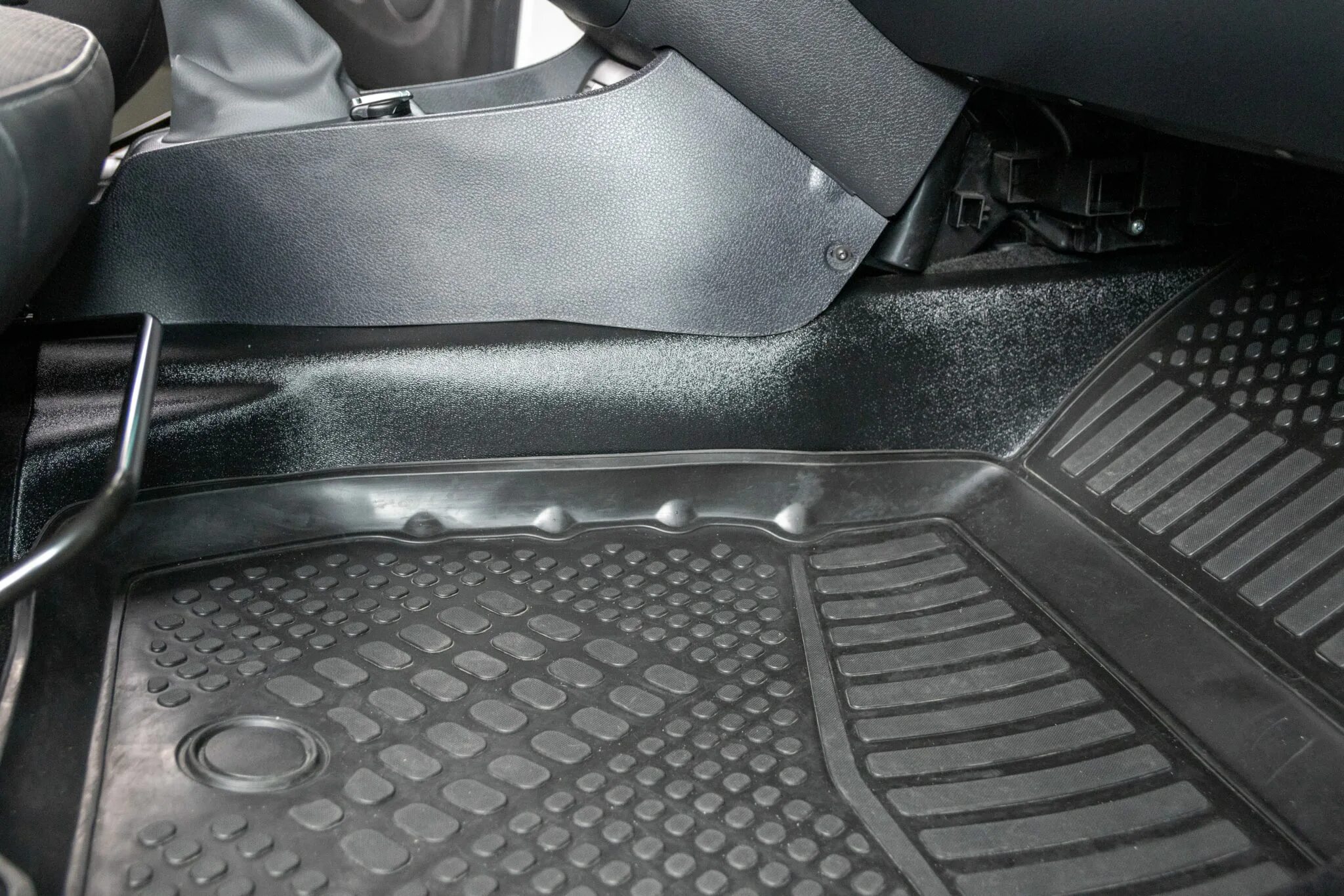 Накладки на ковролин ларгус. Накладки на ковролин тоннельные largus 2012-2020 артформ. Ковролин на ларгус. Накладка на ковролин задние ларгус. Ковролин на ларгус.