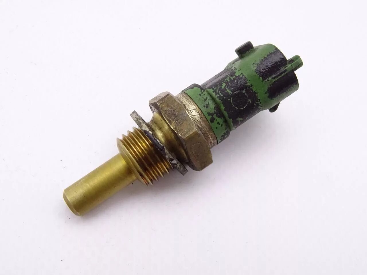 Температурный камаз. Приборная панель камаз 55111. Прибор указателя температуры камаз 740. Температурный камаз. Датчик охлаждающей жидкости камаз камминз.