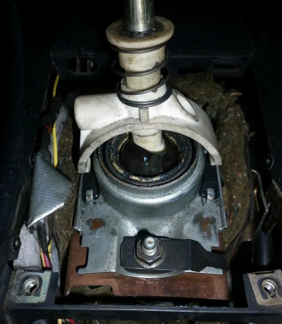 Что такое кулиса в авто. Кулиса кпп. Кулиса кпп ваз 2109. Кулиса кпп 2107. Короткоходная кулиса ауди тт.