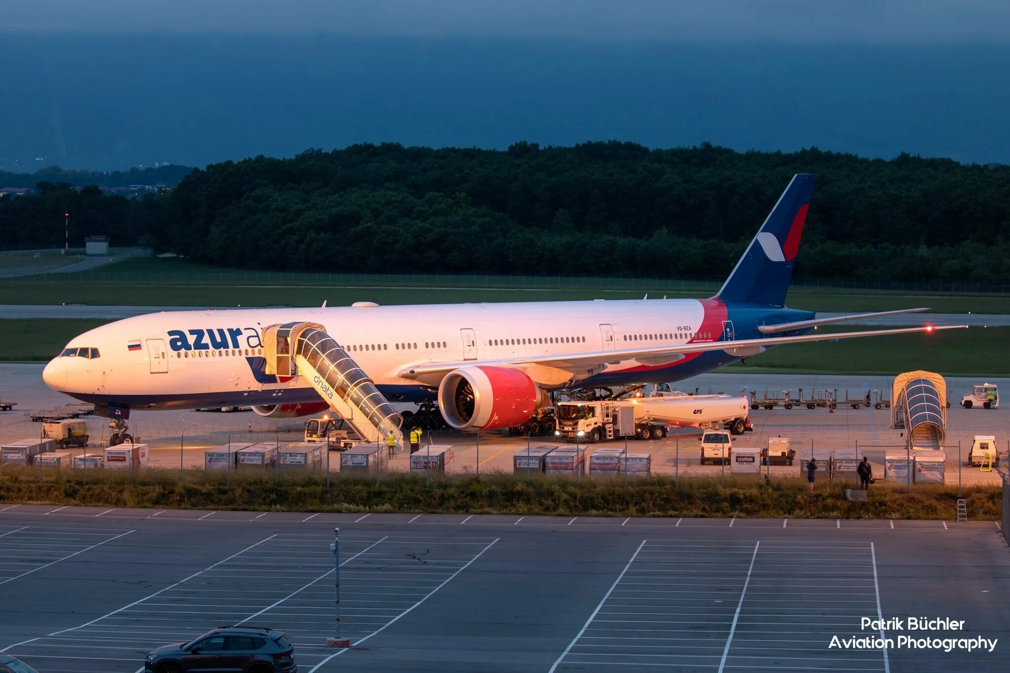 Самолёт Boeing 777-300er. Боинг 777 300 er. Боинг 777-300ер Аэрофлот. Боинг 777 300 Азур. Boeing 777 300er фото