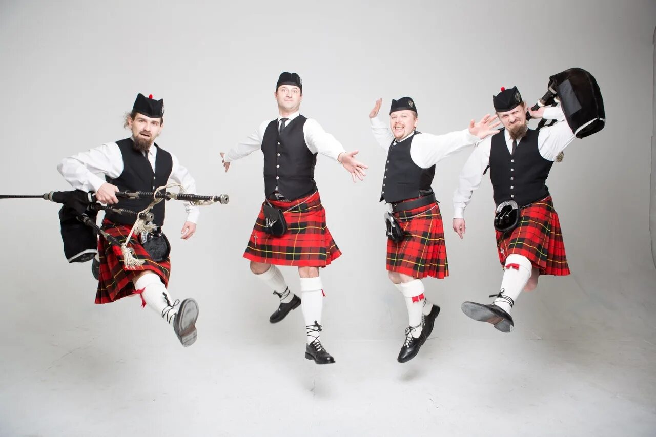 Оркестр волынщиков. Оркестр волынщиков city pipes. сити пайпс волынщики. оркестр волынщиков шотландия. оркестр волынщики ирландии.