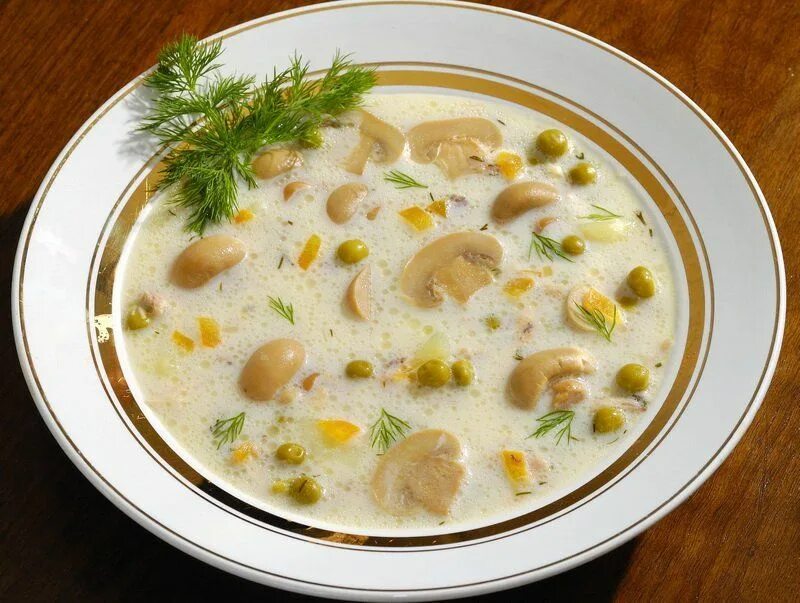 Грибной суп с плавленным сыром и курицей. Грибной сырный суп. Суп-пюре грибной с плавленным сыром. Грибной сырный суп. Сырный суп с курицей и шампиньонами.