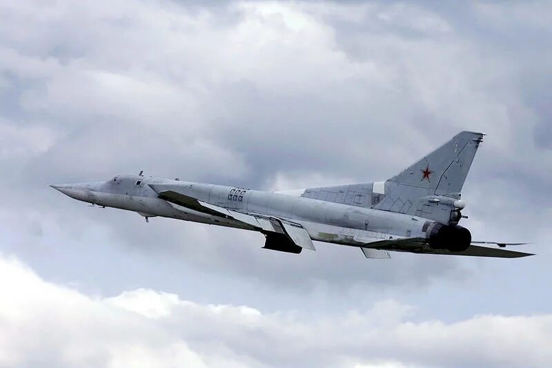 Бомбардировщик ту-22м3. Самолёт ту-22м3. Ту 22 отзывы. Ту-22м3. Ту-22 сверхзвуковой самолёт.