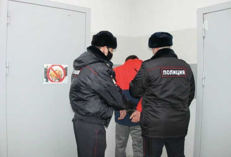 краснозаводска 15. 21. задержание закладчиков в белгороде в 2017 году. отделение полиции на вокзале. краснодарские милиционеры.